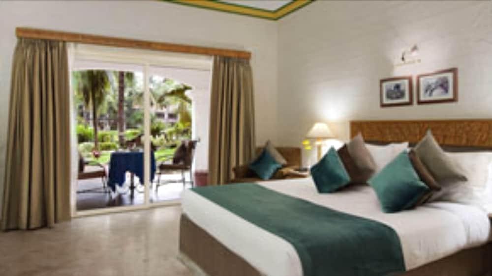 The Golden Palms Hotel & Spa Chik Banavar Ngoại thất bức ảnh