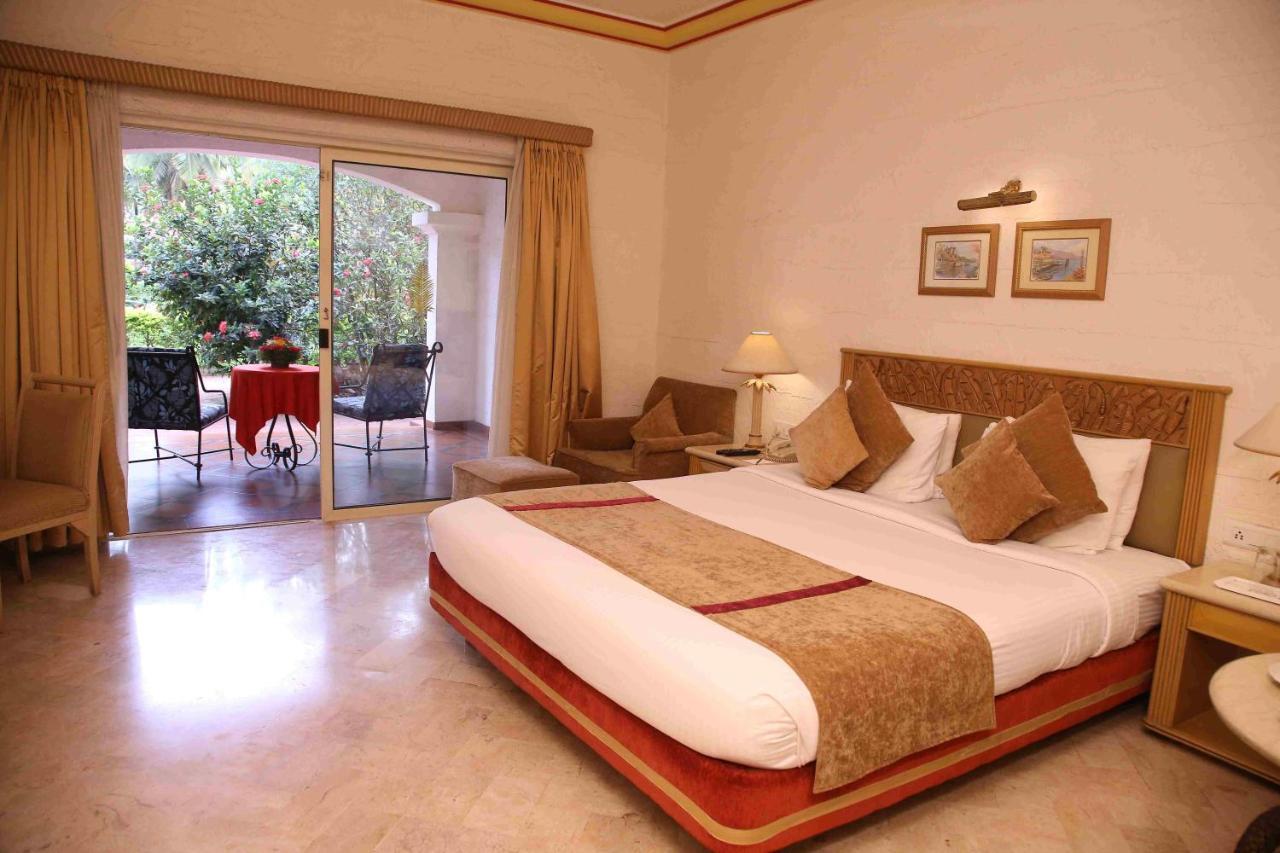 The Golden Palms Hotel & Spa Chik Banavar Ngoại thất bức ảnh