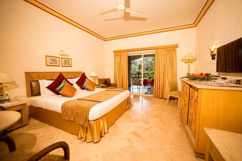 The Golden Palms Hotel & Spa Chik Banavar Ngoại thất bức ảnh