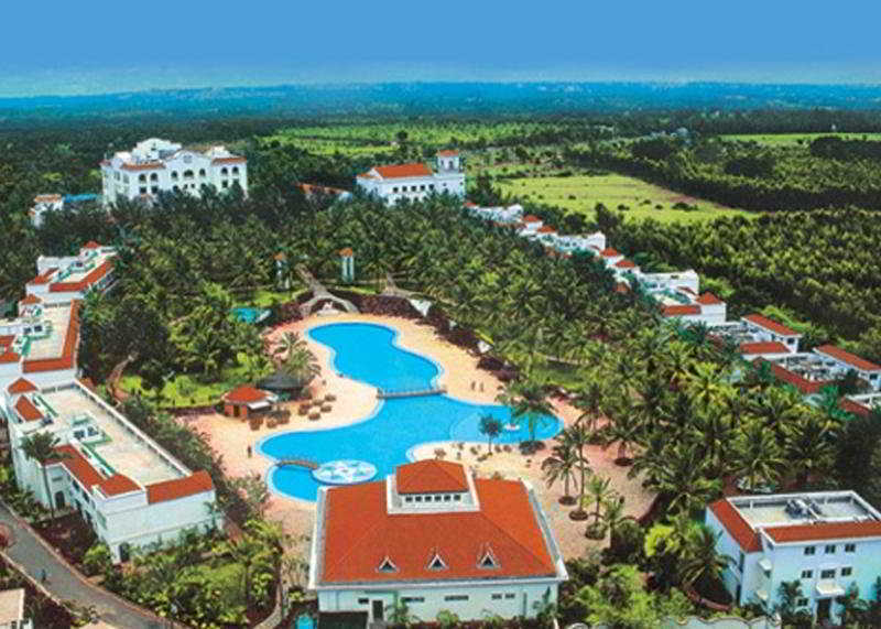 The Golden Palms Hotel & Spa Chik Banavar Ngoại thất bức ảnh